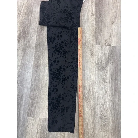 Chicos So Slimming Juliet Flocked Blooms Ankle Pant Black Floral Size 12 NWT - Picture 10 of 11